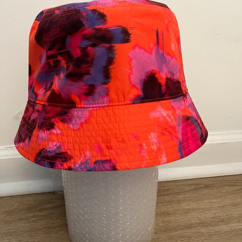COS Reversible‎ orange/print Summer Bucket Hat New with Tags! sold out M/L size